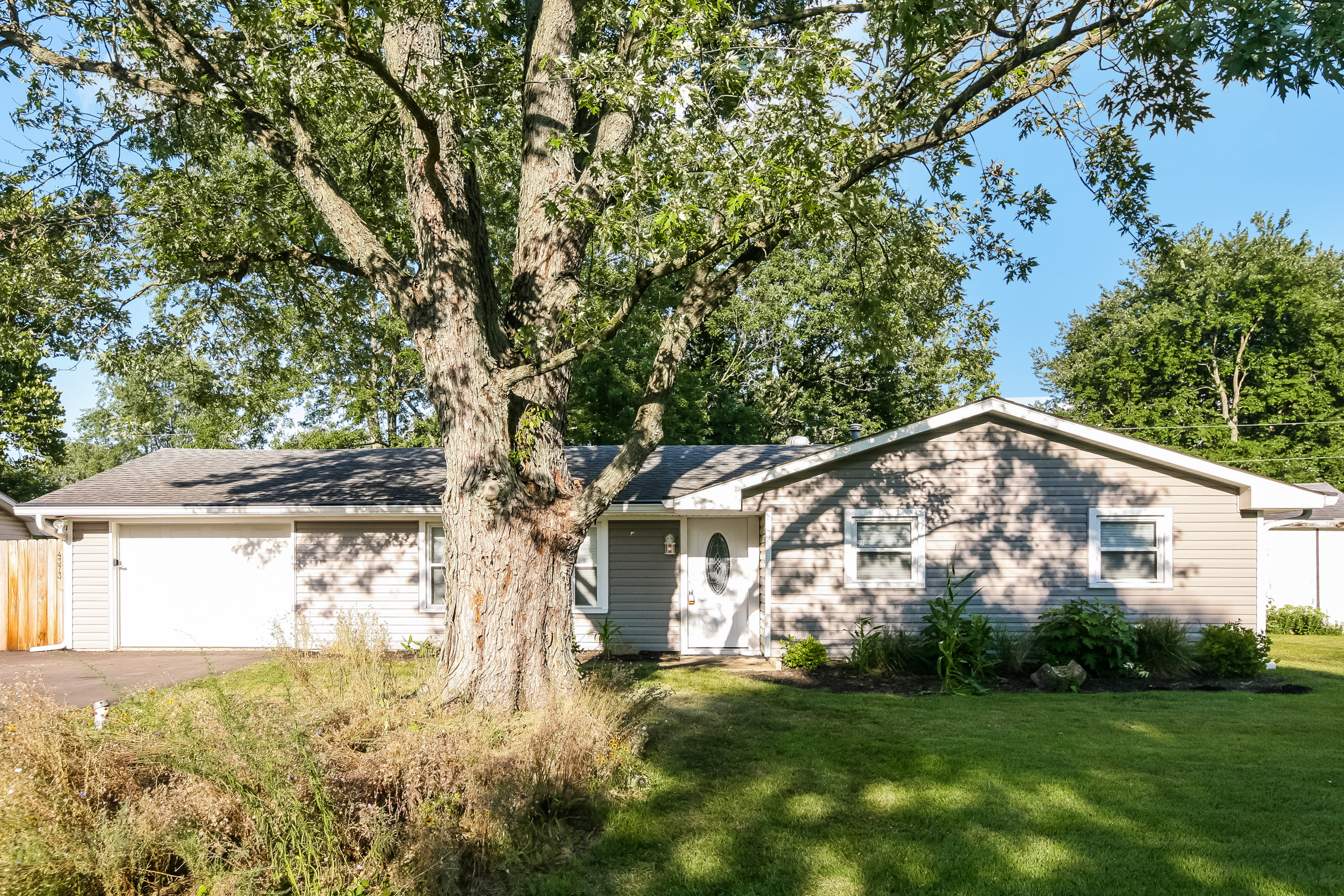 4373 VARNER RD BROWNSBURG, IN 46112